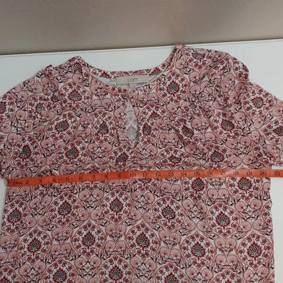 Women's Loft long sleeve paisley top with 1 sm flaw (see description) Size Large - Picture 9 of 9